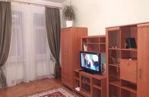 Shevchenkivs'kyi District Apartment | Apartment u Lidii in center of Kiev near railways station