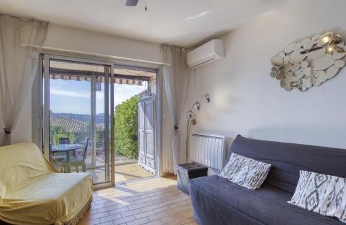 Bandol Apartment | Apartment Vanille by Interhome