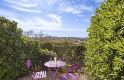 Bandol Apartment | Apartment Vanille by Interhome