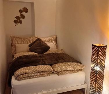 Meidling Apartment | Apartment vis á vis Schönbrunn with private parking