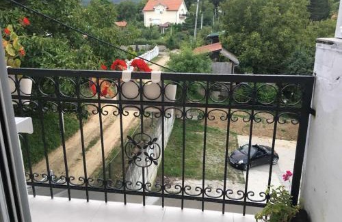 Vrdnik Apartment | Apartment Vistanova