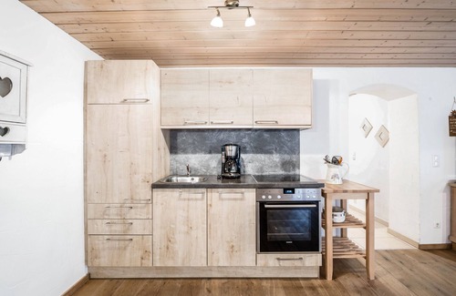 Obergrainau Apartment | Apartment Waxenstein with Balcony, Mountain View & Wi-Fi