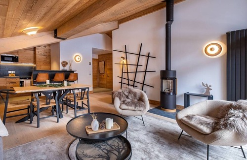 Les Allues Apartment | Apartment with balcony, wood stove, parking - 6 people