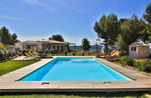 La Cadiere-d'Azur Apartment | Apartment with hill view, swimming pool