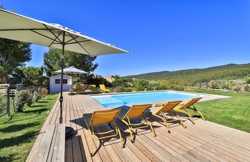 La Cadiere-d'Azur Apartment | Apartment with hill view, swimming pool