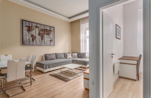 Lagymanyos Apartment | Apartment with 2 bedrooms Near Gellert Thermal Bath