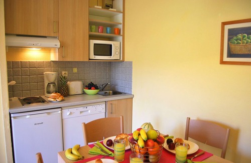 Cerbere Apartment | Apartment with balcony or terrace near sea