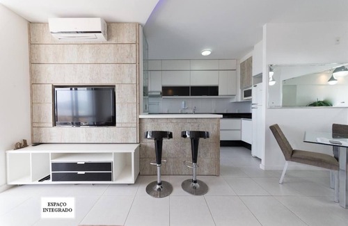 Itacorubi Apartment | Apartment with complete infrastructure, sea view and strategic location