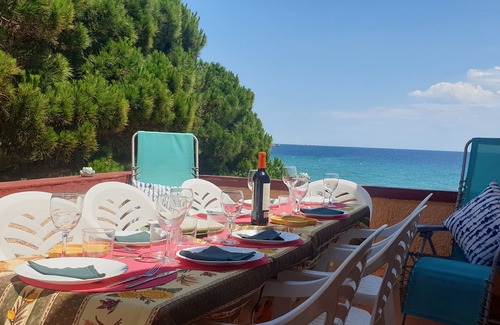 La Fosca Apartment | Apartment with garden at 11 meters from the sand beach of la Fosca.