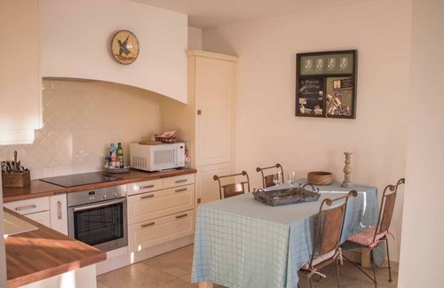 Montauroux Apartment | Apartment with Heated Pool, perfect for families