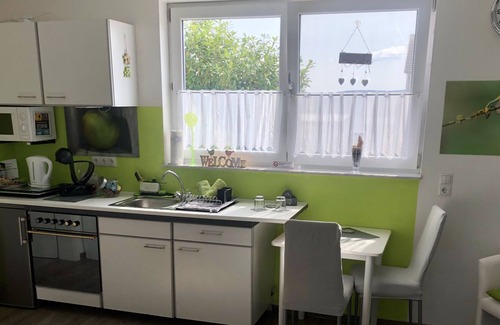 Kaiserslautern Apartment | Apartment with its own terrace and free parking space