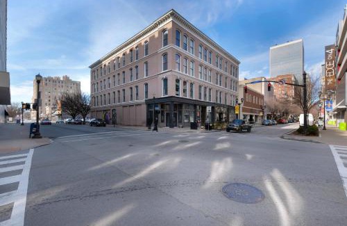 Downtown Louisville Apartment | Apartment With King Bed In Downtown Louisville