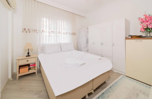 Kepez Apartment | Apartment with Panoramic City View in Kepez