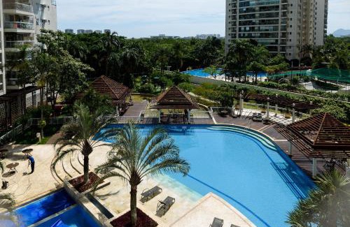 Barra da Tijuca Apartment | Apartment with Pool and Garage | FL 960/520