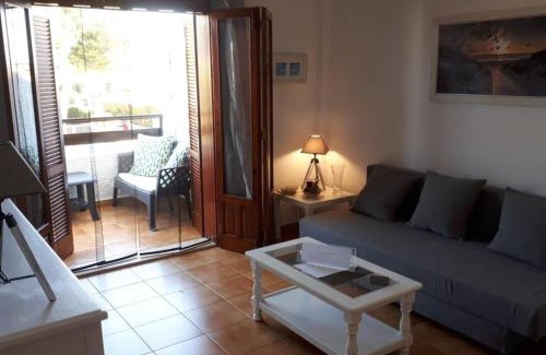 Santiago de la Ribera Apartment | Apartment with private balcony