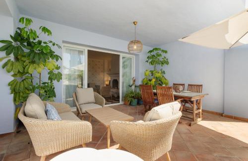 Bahia de Casares Apartment | Apartment, with private terrace and in beachfront urbanization with heated pool, in Casares Costa