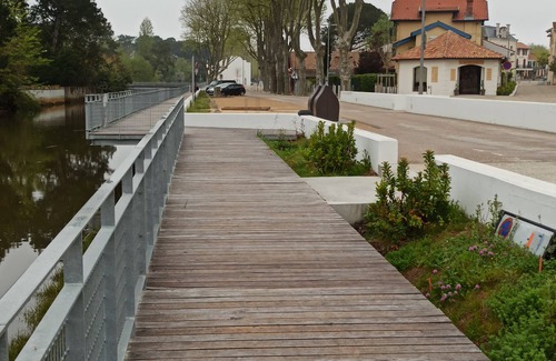 Capbreton Apartment | Apartment with terrace, close to beaches, forest and shops.