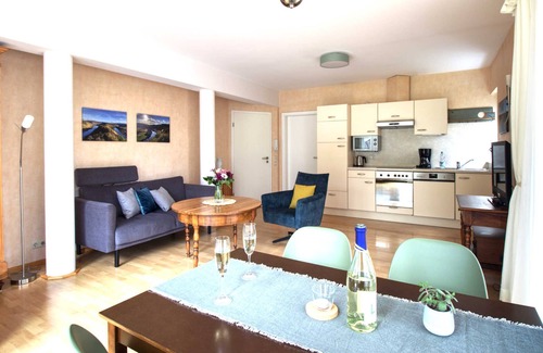 Bullay Apartment | Apartment with terrace on the banks and with a view of the Moselle