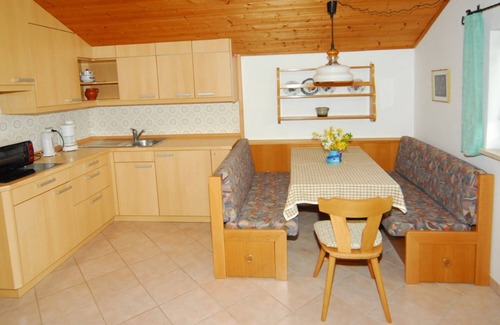 Fie allo Sciliar Apartment | Apartment 'Wohnung 3' with Mountain View, Shared Pool and Wi-Fi