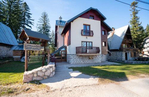 Jahorina Apartment | Apartments and Rooms Planinska Idila