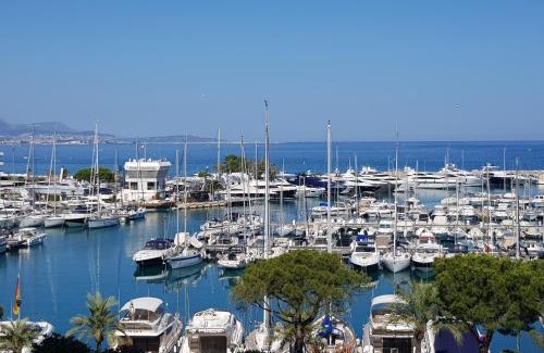 Villeneuve Loubet Beach Apartment | Apartments at Commodoro