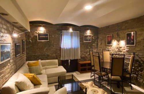 Skadarlija Apartment | Apartments HOUSE OF THE GREATS Skadarlija