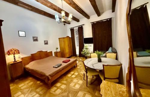Lviv City Center Apartment | Apartments in the Customs Square