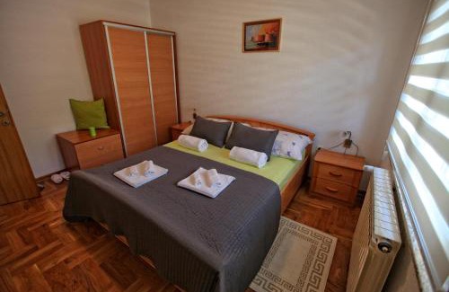 Trebinje Apartment | Apartments Lovori-Lorbe