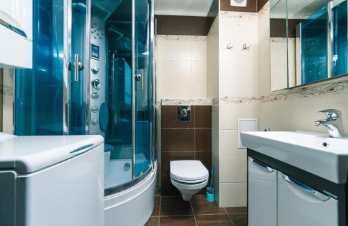Dniprovs'kyi District Apartment | Apartments on Henerala Zhmachenka