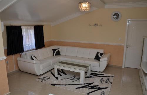 Pozarevac Apartment | Apartments Royal Menex