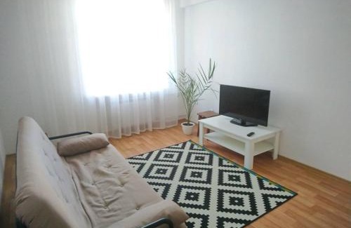 Zarichnyi District Apartment | Apartments Theatre Shepkina 2 room