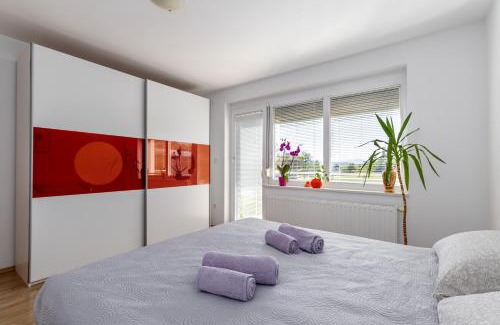 Podcetrtek Apartment | Apartments & Wellness Dalija with Massages studio