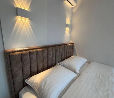 Shevchenkivs'kyi District Apartment | APETIKO APARTMENTs