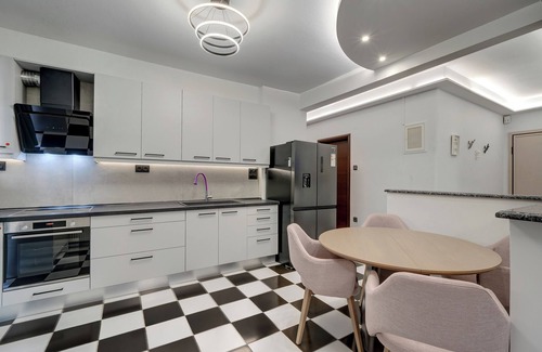 Thessaloniki City Centre Apartment | Aphrodite's House Upon White Tower