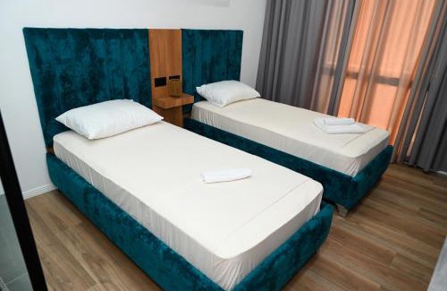 Mbrostar-Urë Hotel | Apollonia Hotel
