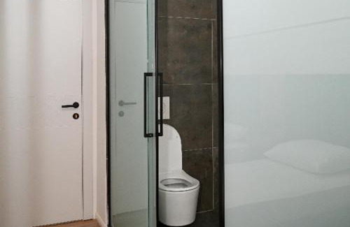 Mbrostar-Urë Hotel | Apollonia Hotel