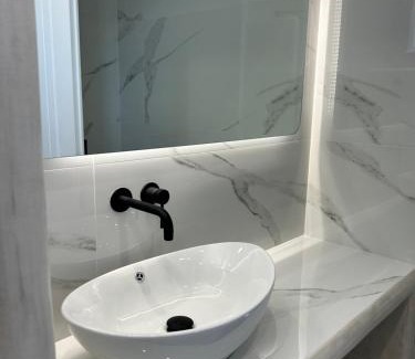 Plaka Apartment | Apollonia Studios