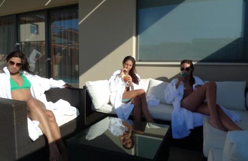Xi Hotel | Apollonion Asterias Resort and Spa