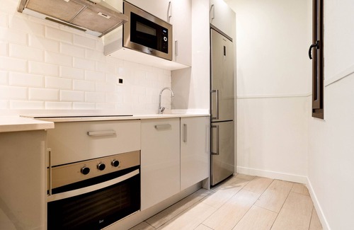 Embajadores Apartment | Apolo II apartment in Madrid