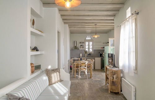 Tinos Villa | Apopsis Tinos - Cycladic house with stunning view