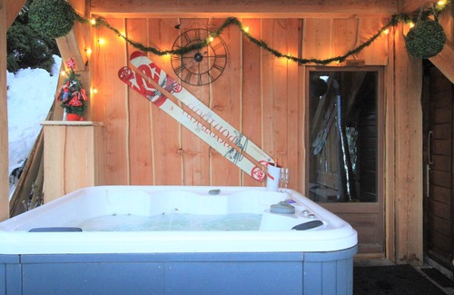 Montchavin Apartment | App Mont Blanc, Chalet Miravidi, Montchavin La Plagne Jacuzzi/Sauna