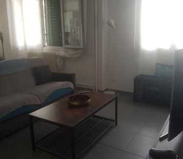 Saint-Giniez Apartment | Apparemment proche de toutes commodités