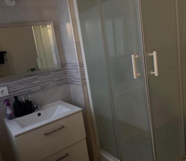 Noves Apartment | Apparemment t3
