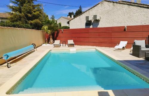 Morieres-les-Avignon Apartment | Appart 1 ch rénové avec piscine