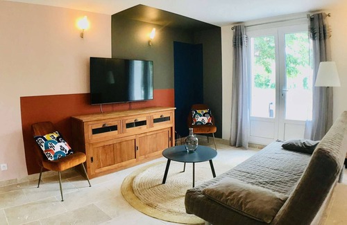 Beaucaire Apartment | Appart. 2 Bedrooms, Terrace & Parking: Ideal stay!