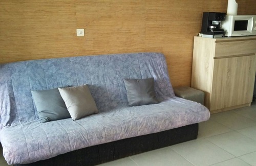 Mediterranee Apartment | Appart 4 pers, beautiful sea view, central square, direct access to the beach