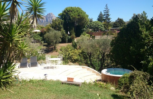 Vence Apartment | Appart 55 m2, with Jacuzzi and large private terrace, magnificent view