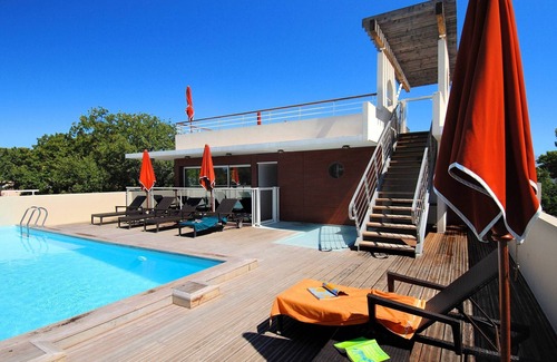 Antibes Condo | Appart Climatisée, Accès Piscine en été