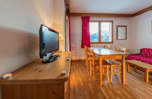 Arvieux Condo | Appart de montagne au calme, avec casiers à ski!