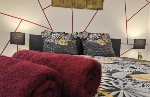 Aubagne Apartment | *Appart Lily* Parking* 5 min du cœur de ville
